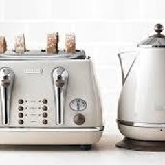 Toaster and Kettle Set Delonghi Icona