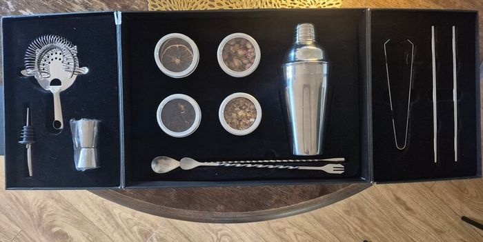 NEW_ Cocktail Bar Set, Cocktail making kit - Gift Idea
