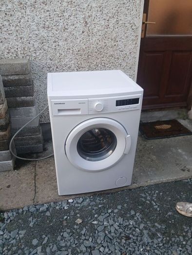 Washing machine.