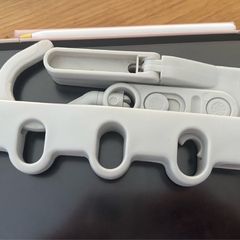 Foldable travel hanger