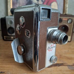 1950s Revere 8 Model 40 Movie Camera