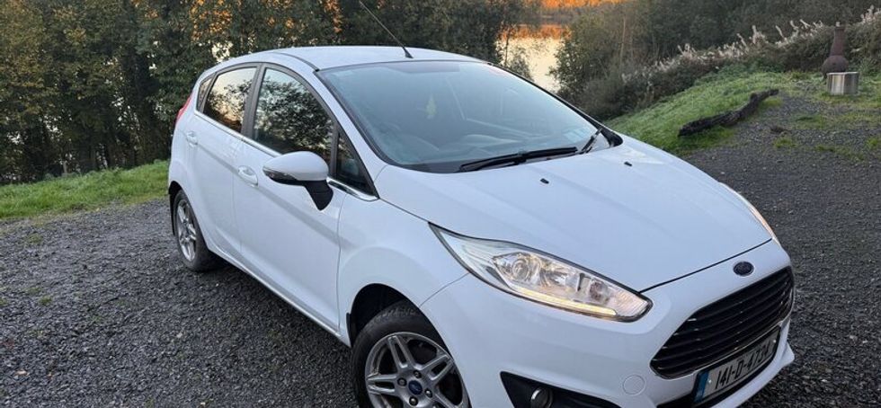 Ford Fiesta 2014 (141-D) Ford Fiesta Titanium 1.2