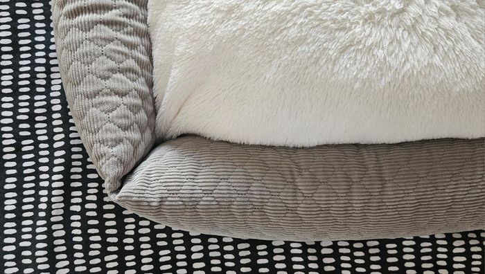 Pet bed