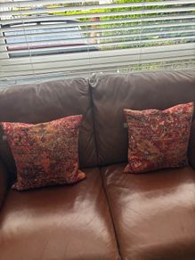 4 scatter box cushions /excellent condition