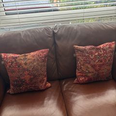 4 scatter box cushions /excellent condition