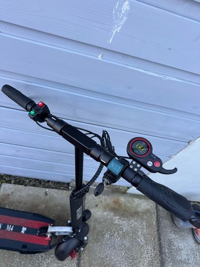 Kugoo Kirin M4 Electric Scooter