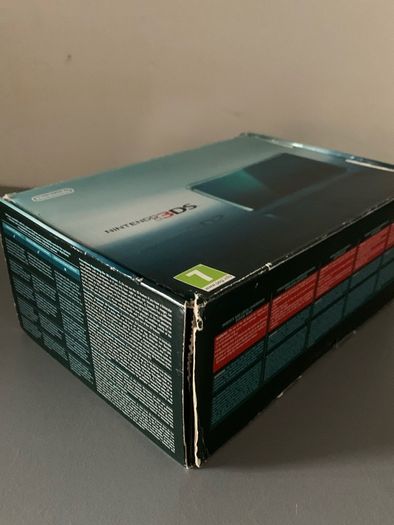 Nintendo 3DS Boxed