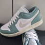 Nike Shoes Size 5 UK Image 2