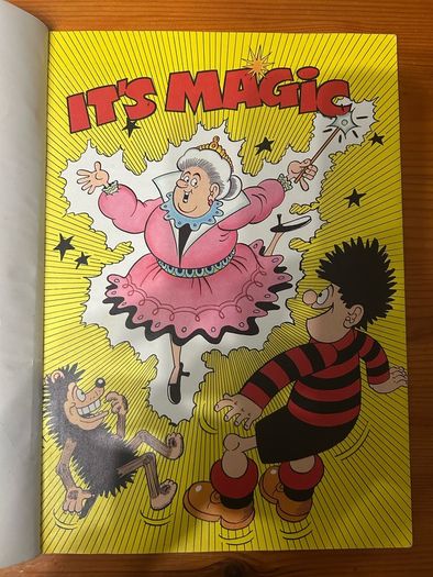 Comic: 'A Beano Special. Dennis the Menace and Gnasher' no.19