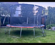Trampoline