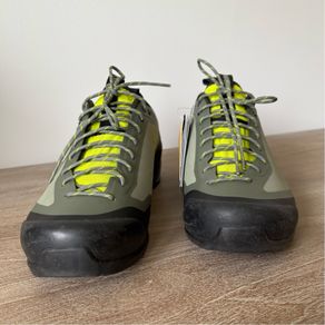 ARC'TERYX men's hiking/walking shoes