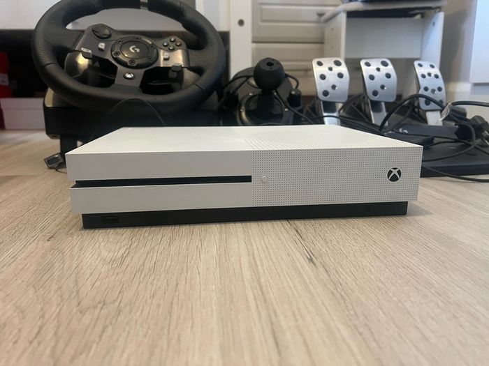 Xbox 1 S With G920