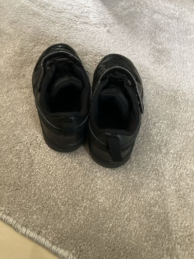 Boys court shoes