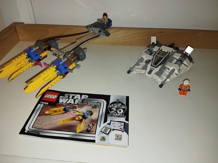 LEGO Star Wars Lot  75049 + 75258  40e