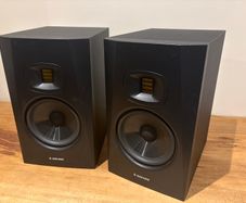 Adam Audio T7V Pair