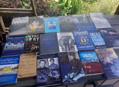19 books on An Garda Siochana, D18 Kilternan