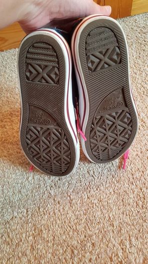 Girls Navy Converse Like New
