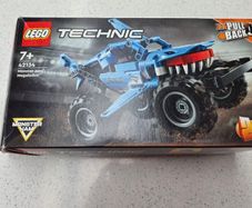 lego technic monster jam megalodon