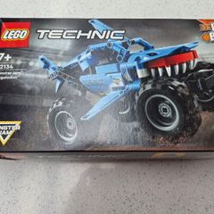 lego technic monster jam megalodon