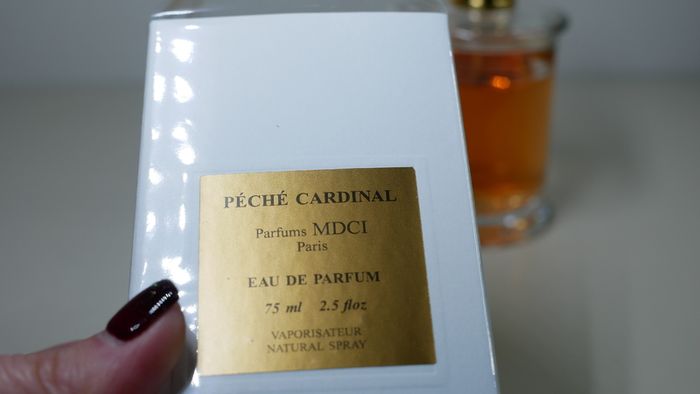 Peche Cardinal  by MDCI