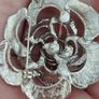 Vintage beautiful rose brooch. Image 3