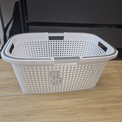 Laundry basket