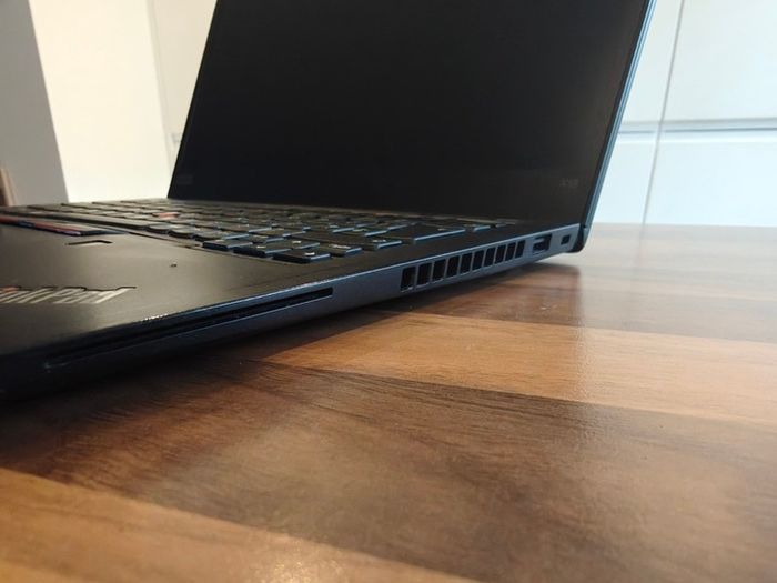 Super Lenovo X13 | i5 (10th gen) | 8GB | 256GB | 13.3" FHD | Win11