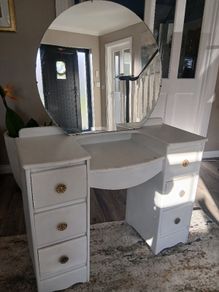 dressing table