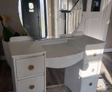 dressing table