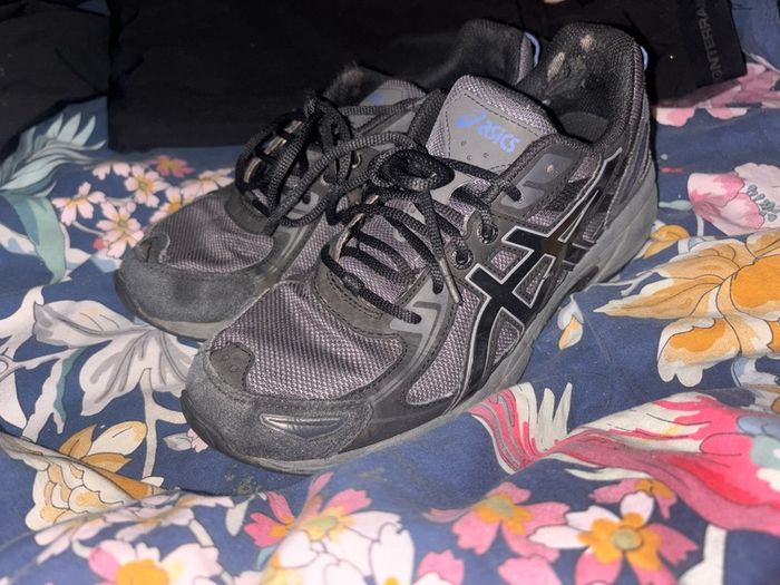 Asics Venture 6 size 5