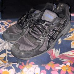Asics Venture 6 size 5