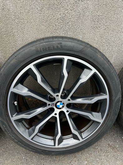 BMW X4 genuine 20" alloy wheels and tyres