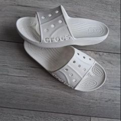 Crocs slider sandal size 5/38