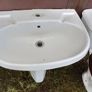 Close-coupled toilet and pedestal basin Image 2