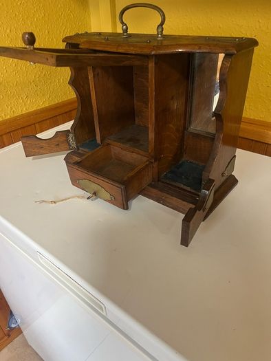 Edwardian oak/ brass  tantalus Original key . Spirits/ smokers caddy