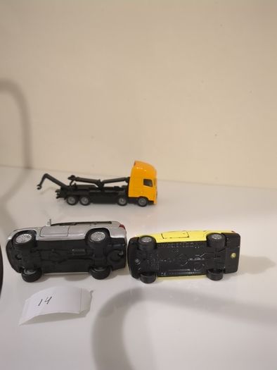 Title: Siku Diecast Model Car Set