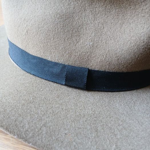 H&M 100% Wool Hat Size M/58