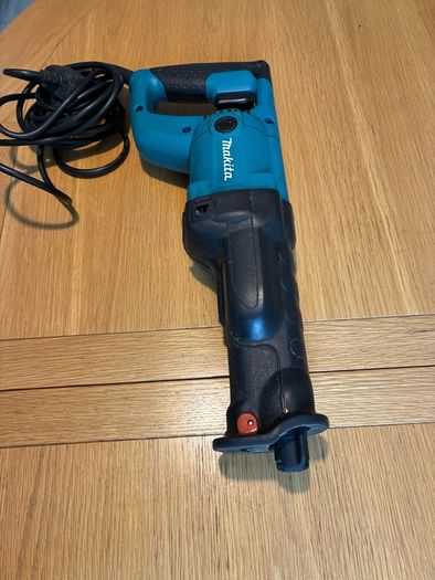 Makita