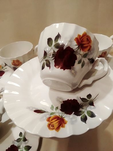 Vintage Myott Meakin 1982 Staffordshire England cups and plates