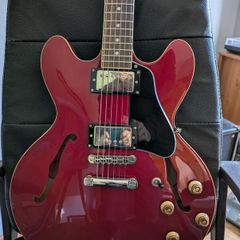 Burny by Fernandes RSA-70 335 Cherry Red, China Model, Second-Hand with hard case