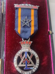 1907 Sterling Silver Founders Boxed Medal