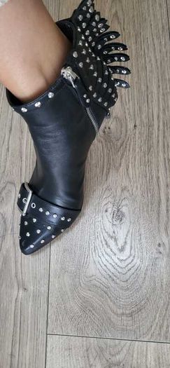 Alexander McQueen Black Studded Wing Ankle Boots Sz 40 (Fit 7UK)  - Rrp 795 (New)