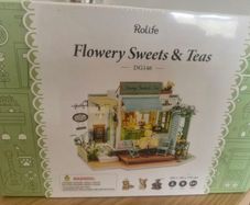 Rolife Flowery Sweets and Teas set
