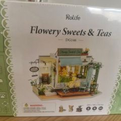 Rolife Flowery Sweets and Teas set