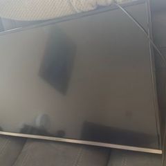 Panasonic Smart TV 45" Screen. 4K. - Very Good Condition.