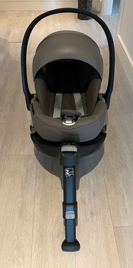 Cybex Cloud Z i-Size Infant Car Seat + Base Z2 (Platinum Line)