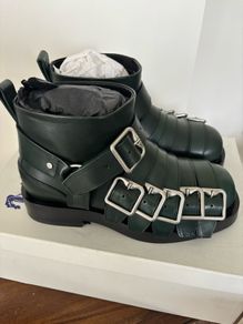 Brand new Burberry Ladies Roper Boot Size 5
