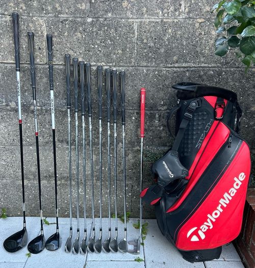 Full set of Taylormade Golf clubs