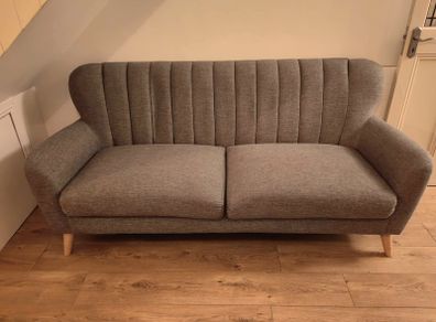 1 sofa