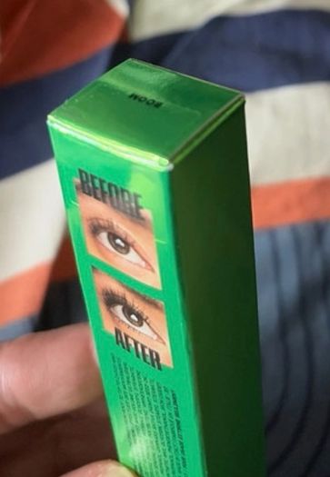 mascara